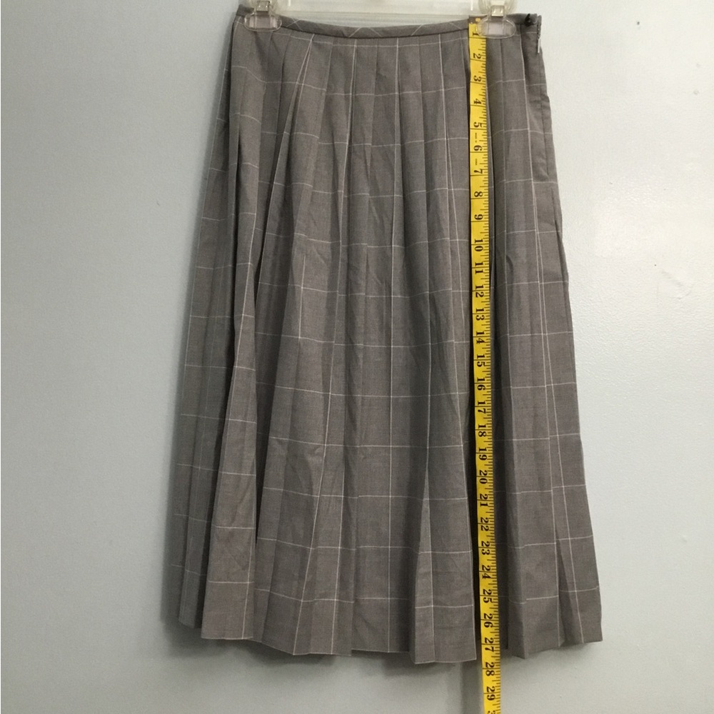 Calvin Klein Pleated skirt